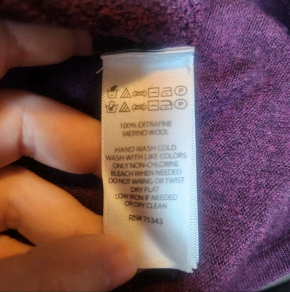 Tahari Womens Size M Deep Purple 100% Extra Fine Merino Wool Mock Neck Sweater - Picture 6 of 7